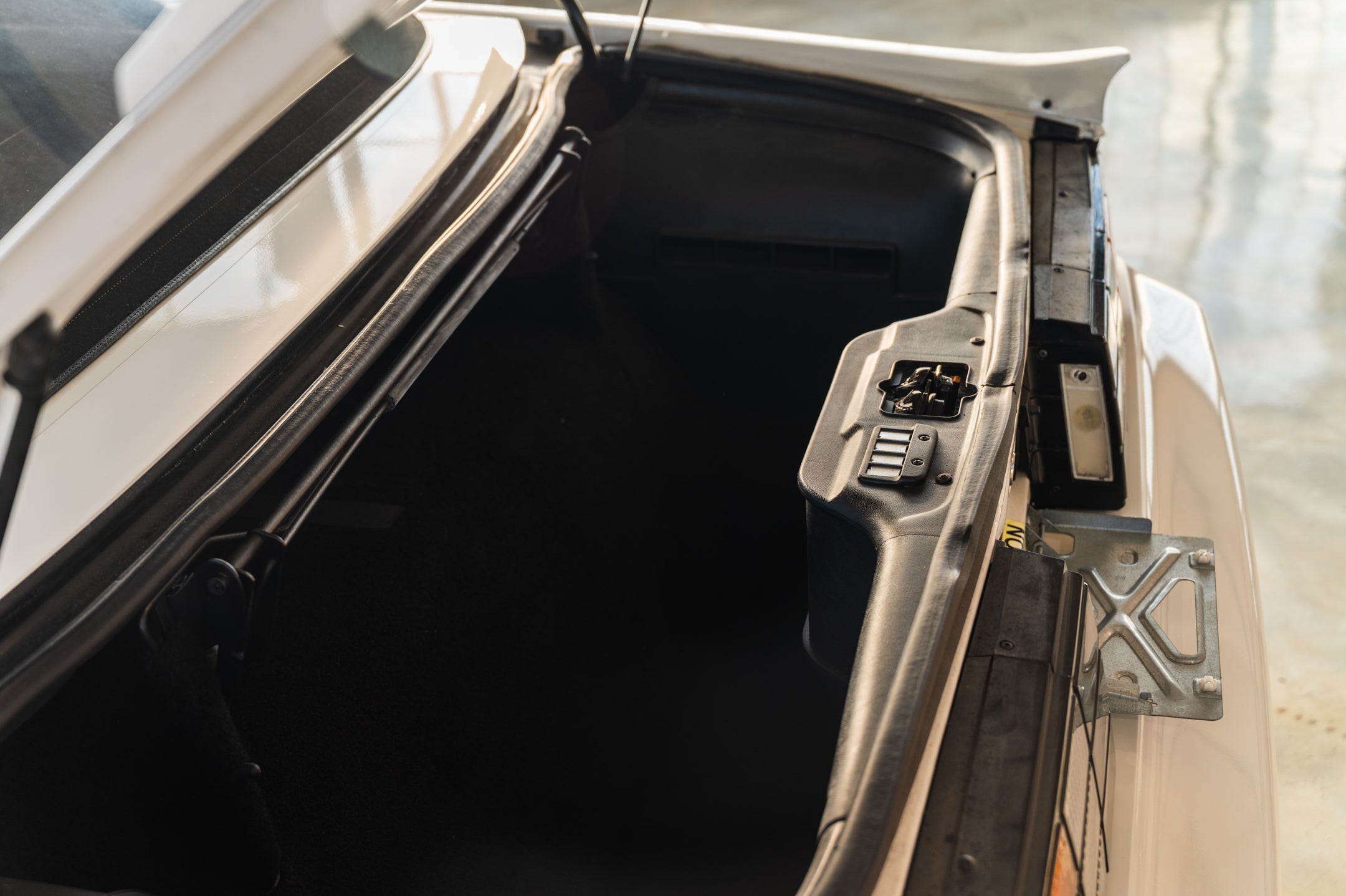 Image of 1989 Chevrolet Camaro IROC-Z Convertible