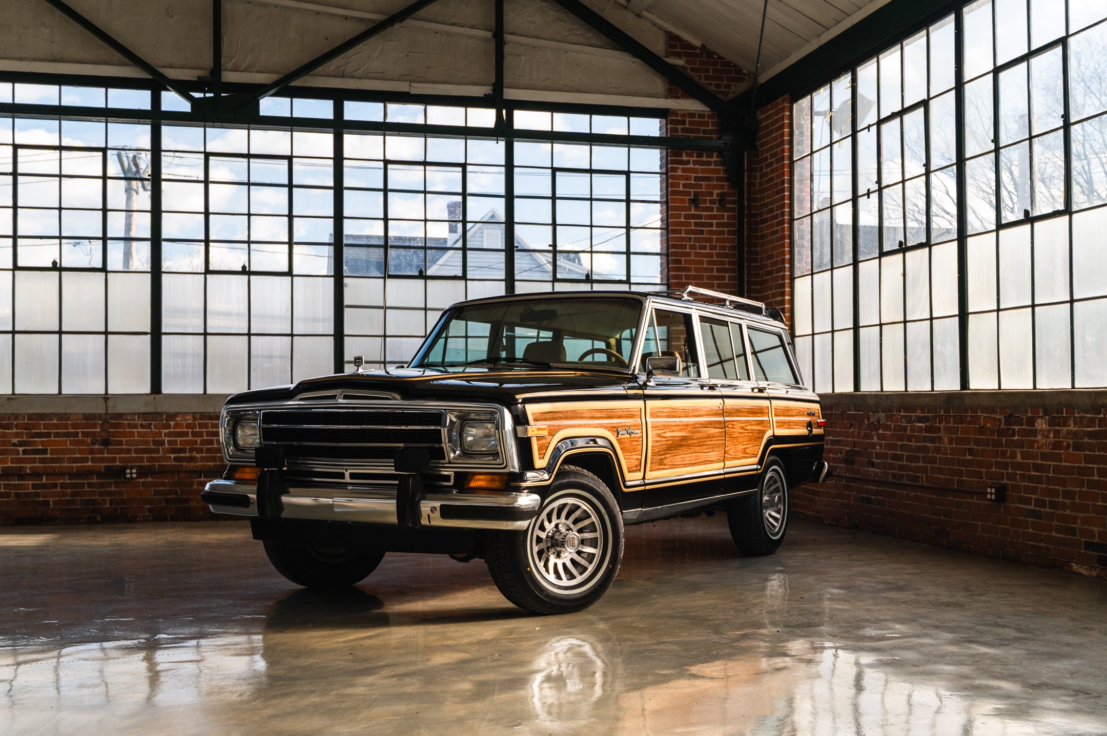 1988 Jeep Grand Wagoneer's photo