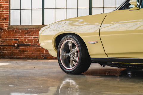 1968 Pontiac GTO - Mayfair Maize